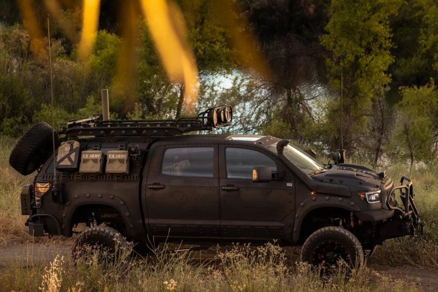  Toyota Tundra CrewMax 4x4 Zombie Apocalypse 2013 года  (фото 104 из 461)